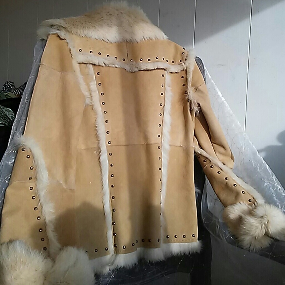 Sheri Bodell Stud trimmed Rabbit Fur jacket - Picture 3 of 8
